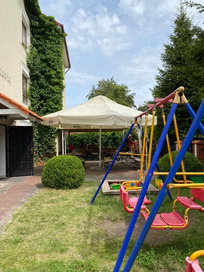 Dom Goscinny Batawia Łazy Exterior foto